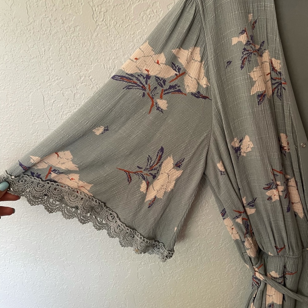 ROMPER - Picture 4 of 4